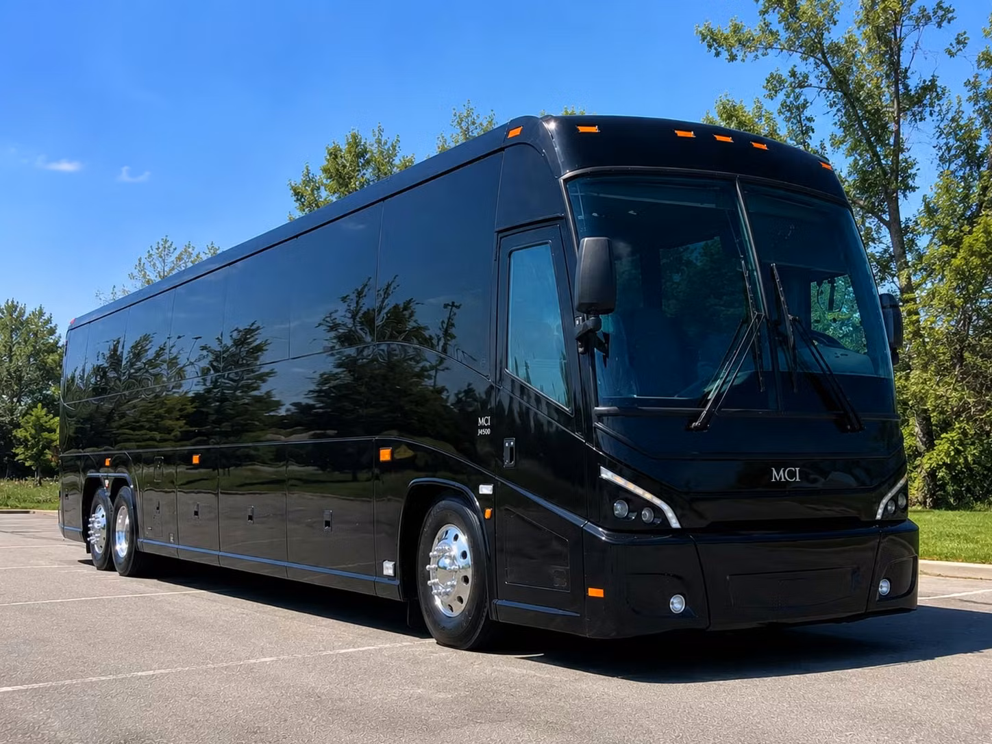 finding the right prom bus size for your tulsa group has never been simpler