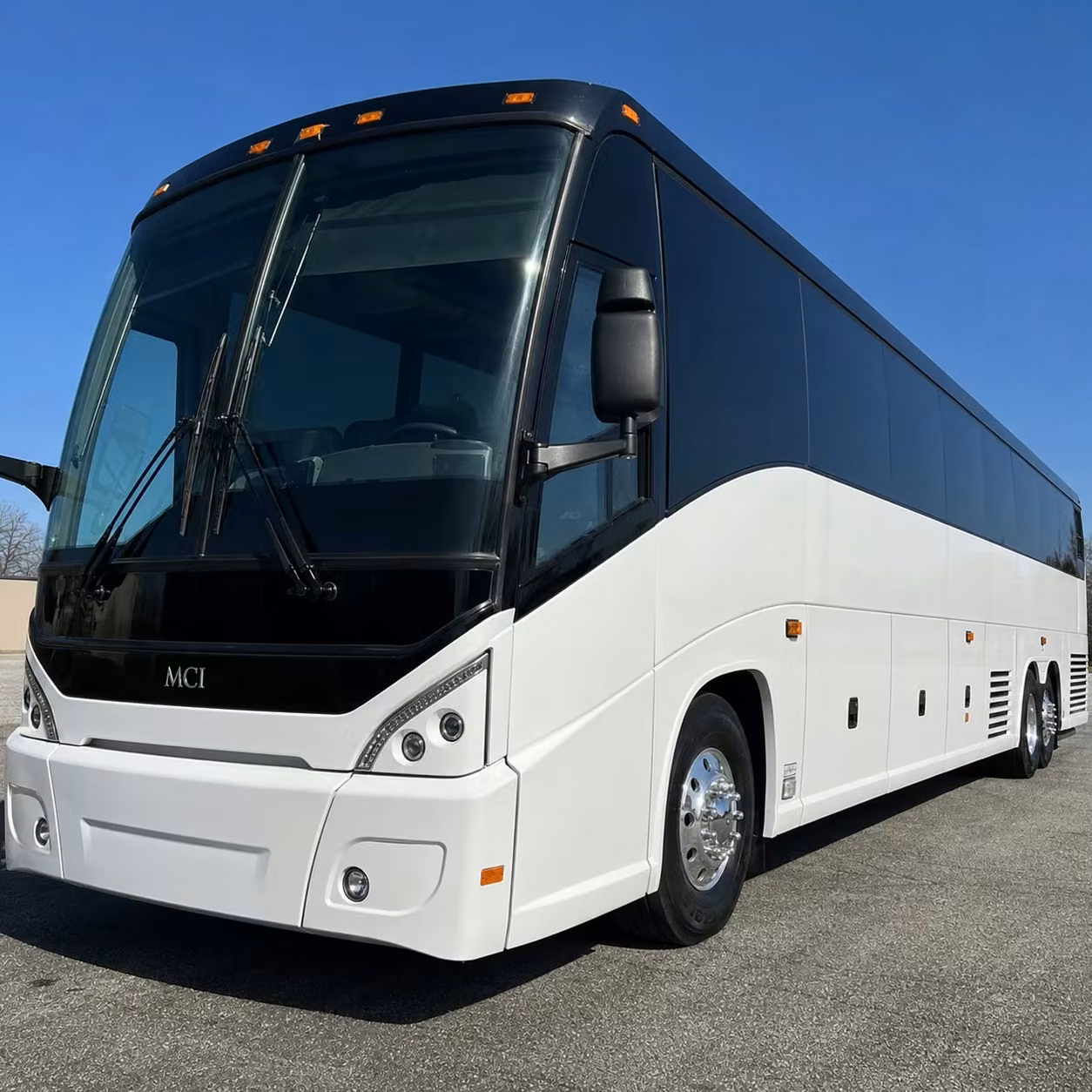make your tulsa airport transportation seamless for wedding guests